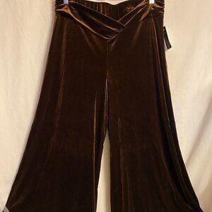 Vivendi Brown Velour Wide Leg Capri/Pants Size L NWT~Holidays~Special Occasions~